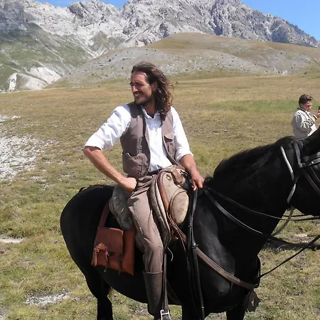 L' Antico Casale Alloggio per agriturismo