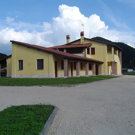 L' Antico Casale Κατάλυμα σε φάρμα Le Marmore